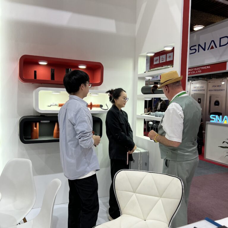 Messebesuch in Nairobi - Josef erklärt - 3S Süddeutsche Starkstrom Services